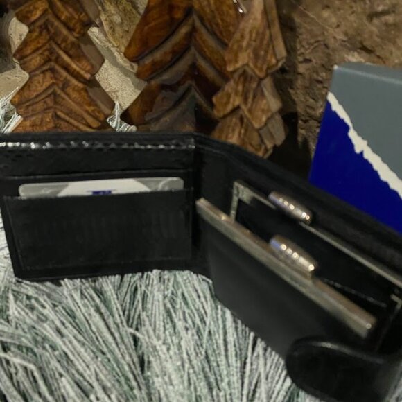 Lee Sands Black Python Wallet - Picture 5 of 9